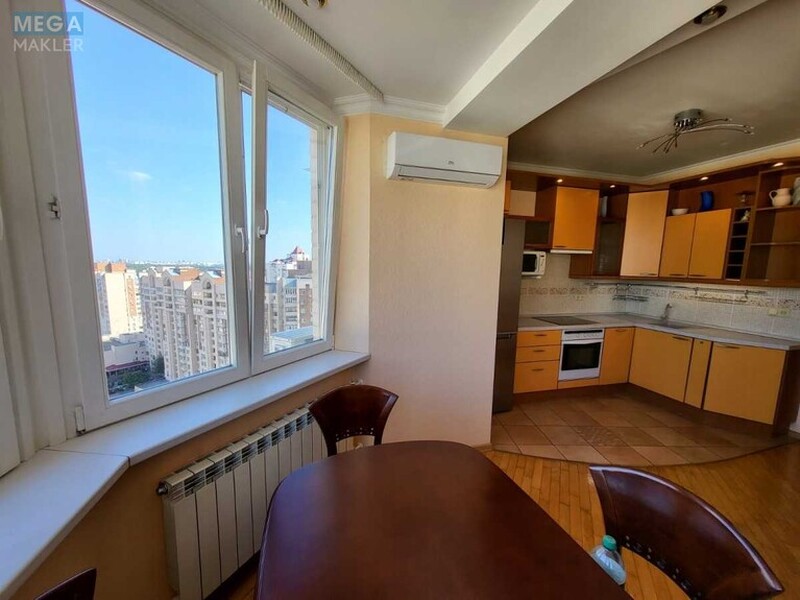 Оренда 3 кімнатної квартири, <a class="location-link" href="/kiev/" title="Недвижимость Київ">Київ</a>, <a class="location-link" href="/kiev/obolonskij/" title="Недвижимость Оболонський район">Оболонський р-н</a>, Героев Сталинграда просп., 24 (изображение 11)