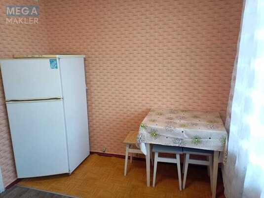 Оренда 1 кімнатної квартири, <a class="location-link" href="/kiev/" title="Недвижимость Київ">Київ</a>, <a class="location-link" href="/kiev/svyatoshinskij/" title="Недвижимость Святошинський район">Святошинський р-н</a>, Героев Космоса ул., 13 (изображение 4)