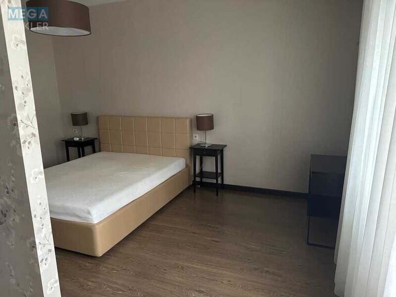 Продаж 2 кімнатної квартири (93/55/20), 3 пов. 27 пов. будинку, <a class="location-link" href="/kiev/" title="Недвижимость Київ">Київ</a>, <a class="location-link" href="/kiev/pecherskij/" title="Недвижимость Печерський район">Печерський р-н</a>, Щорса ул., 44а (изображение 10)