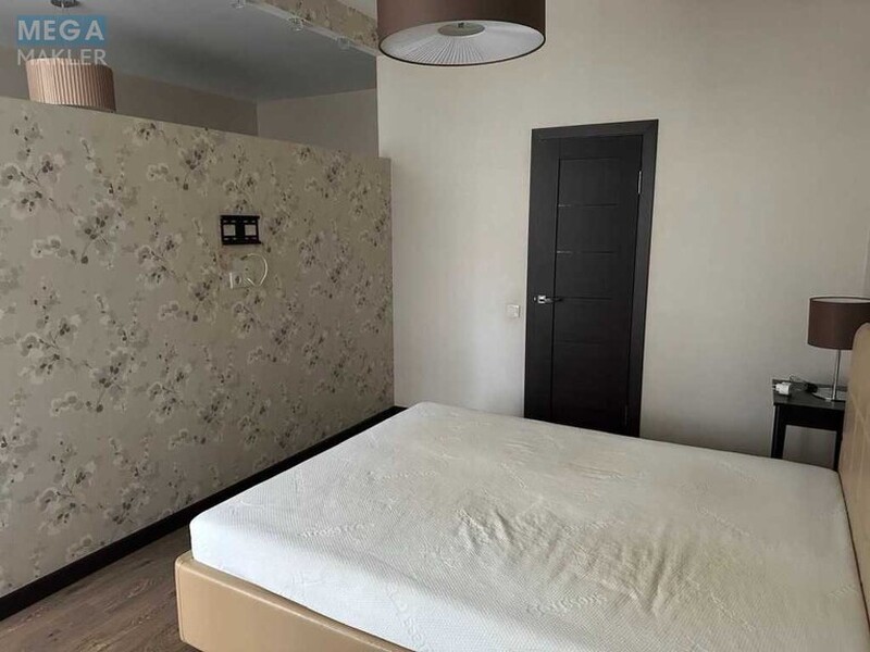 Продаж 2 кімнатної квартири (93/55/20), 3 пов. 27 пов. будинку, <a class="location-link" href="/kiev/" title="Недвижимость Київ">Київ</a>, <a class="location-link" href="/kiev/pecherskij/" title="Недвижимость Печерський район">Печерський р-н</a>, Щорса ул., 44а (изображение 11)
