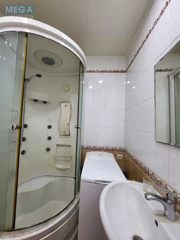 Оренда 1 кімнатної квартири, <a class="location-link" href="/kiev/" title="Недвижимость Київ">Київ</a>, <a class="location-link" href="/kiev/solomenskij/" title="Недвижимость Солом'янський район">Солом'янський р-н</a>, Героїв Севастополя вул., 23 (изображение 11)