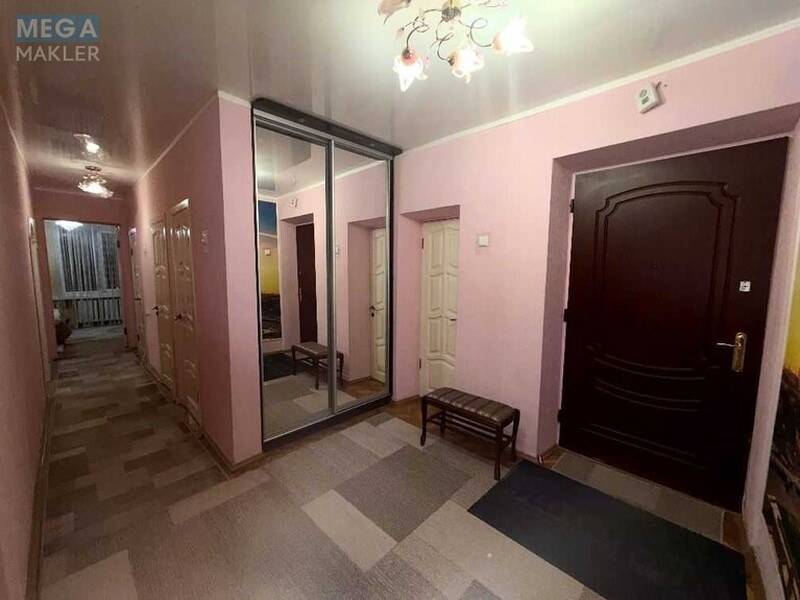 Оренда 2 кімнатної квартири, <a class="location-link" href="/kiev/" title="Недвижимость Київ">Київ</a>, <a class="location-link" href="/kiev/pecherskij/" title="Недвижимость Печерський район">Печерський р-н</a>, Старонаводницкая ул., 6 (изображение 15)