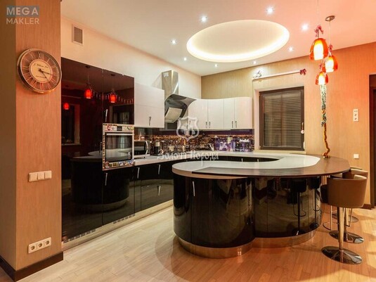 Продаж дома, 2&nbsp;поверху, 296,10&nbsp;кв.м, 4&nbsp;кімнати, ділянка 20&nbsp;соток, <a class="location-link" href="/vishenki-selo-kv/" title="Недвижимость Вишеньки">Вишеньки</a>, Грушевського вул., 2 (изображение 7)