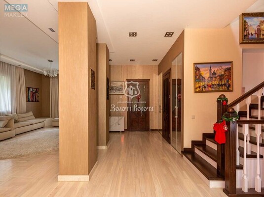 Продаж дома, 2&nbsp;поверху, 296,10&nbsp;кв.м, 4&nbsp;кімнати, ділянка 20&nbsp;соток, <a class="location-link" href="/vishenki-selo-kv/" title="Недвижимость Вишеньки">Вишеньки</a>, Грушевського вул., 2 (изображение 9)