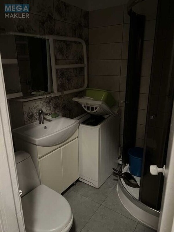 Оренда 2 кімнатної квартири, <a class="location-link" href="/kiev/" title="Недвижимость Київ">Київ</a>, <a class="location-link" href="/kiev/solomenskij/" title="Недвижимость Солом'янський район">Солом'янський р-н</a>, Машиностроительная ул., 34 (изображение 12)