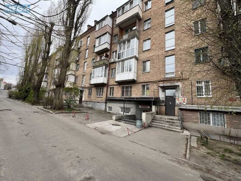 Оренда 2 кімнатної квартири, <a class="location-link" href="/kiev/" title="Недвижимость Київ">Київ</a>, <a class="location-link" href="/kiev/solomenskij/" title="Недвижимость Солом'янський район">Солом'янський р-н</a>, Машиностроительная ул., 34 (изображение 14)