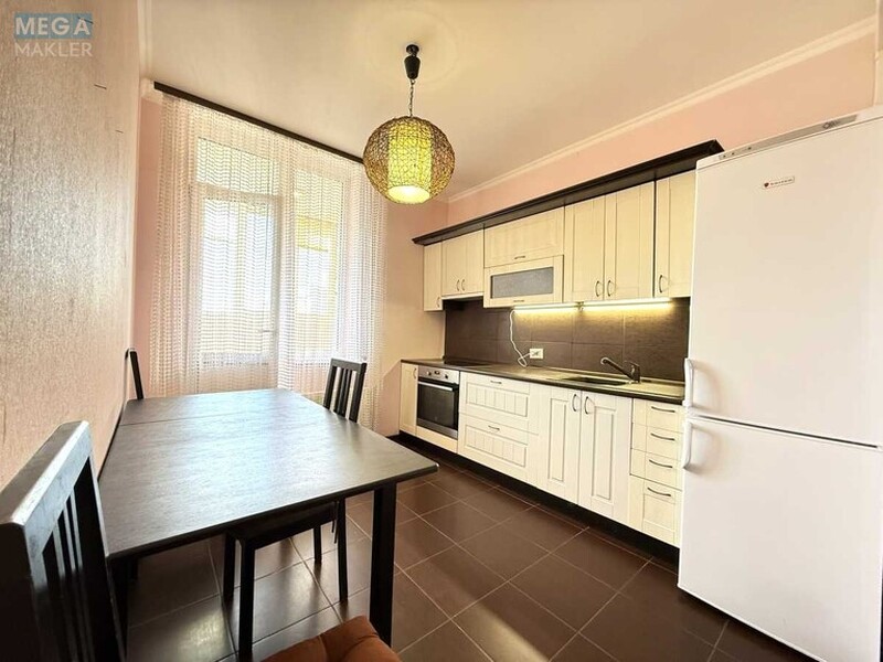 Оренда 1 кімнатної квартири, <a class="location-link" href="/kiev/" title="Недвижимость Київ">Київ</a>, <a class="location-link" href="/kiev/darnickij/" title="Недвижимость Дарницький район">Дарницький р-н</a>, Урлівська вул., 23В (изображение 9)