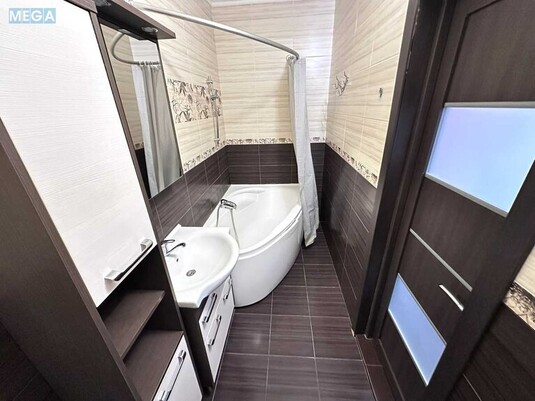 Оренда 1 кімнатної квартири, <a class="location-link" href="/kiev/" title="Недвижимость Київ">Київ</a>, <a class="location-link" href="/kiev/darnickij/" title="Недвижимость Дарницький район">Дарницький р-н</a>, Урлівська вул., 23В (изображение 15)