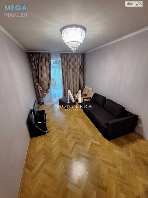 Продаж 2 кімнатної квартири (56/30/8), 3 пов. 5 пов. будинку, <a class="location-link" href="/kiev/" title="Недвижимость Київ">Київ</a>, <a class="location-link" href="/kiev/pecherskij/" title="Недвижимость Печерський район">Печерський р-н</a>, Джона Маккейна ул., 20 (изображение 2)