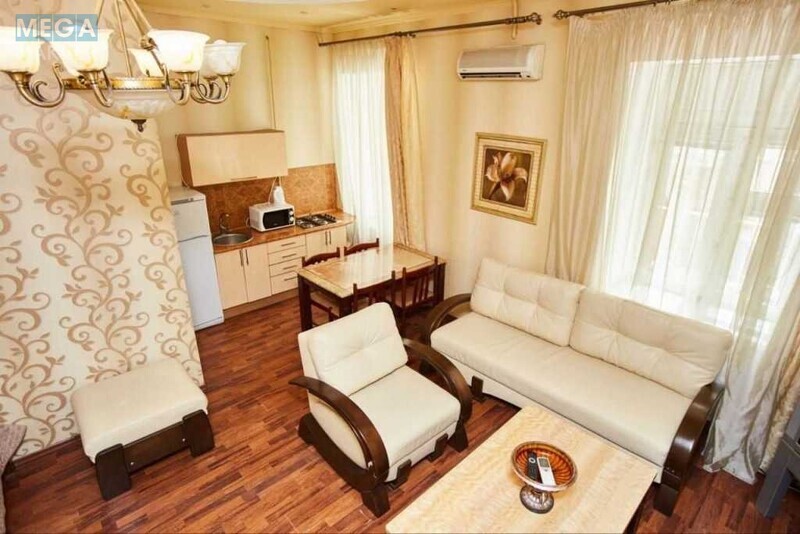 Оренда 1 кімнатної квартири, <a class="location-link" href="/odessa/" title="Недвижимость Одеса">Одеса</a>, <a class="location-link" href="/odessa/primorskij/" title="Недвижимость Приморський район">Приморський р-н</a>, Театральный переулок, 12 (изображение 8)