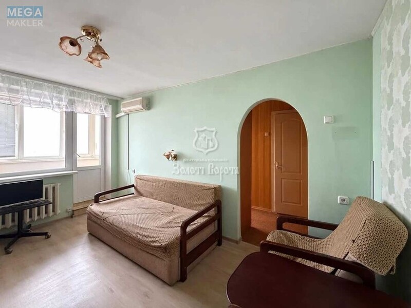 Продаж 1 кімнатної квартири (32,4/12,9/7,3), 8 пов. 9 пов. будинку, <a class="location-link" href="/kiev/" title="Недвижимость Київ">Київ</a>, <a class="location-link" href="/kiev/svyatoshinskij/" title="Недвижимость Святошинський район">Святошинський р-н</a>, Зодчих вул., 74 (изображение 3)
