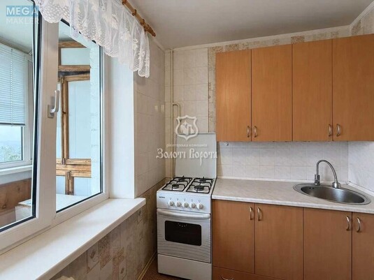 Продаж 1 кімнатної квартири (32,4/12,9/7,3), 8 пов. 9 пов. будинку, <a class="location-link" href="/kiev/" title="Недвижимость Київ">Київ</a>, <a class="location-link" href="/kiev/svyatoshinskij/" title="Недвижимость Святошинський район">Святошинський р-н</a>, Зодчих вул., 74 (изображение 7)