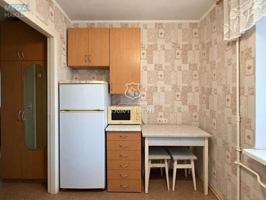 Продаж 1 кімнатної квартири (32,4/12,9/7,3), 8 пов. 9 пов. будинку, <a class="location-link" href="/kiev/" title="Недвижимость Київ">Київ</a>, <a class="location-link" href="/kiev/svyatoshinskij/" title="Недвижимость Святошинський район">Святошинський р-н</a>, Зодчих вул., 74 (изображение 8)