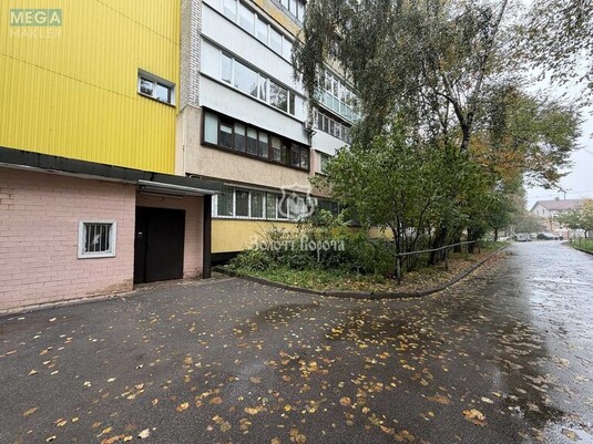 Продаж 1 кімнатної квартири (32,4/12,9/7,3), 8 пов. 9 пов. будинку, <a class="location-link" href="/kiev/" title="Недвижимость Київ">Київ</a>, <a class="location-link" href="/kiev/svyatoshinskij/" title="Недвижимость Святошинський район">Святошинський р-н</a>, Зодчих вул., 74 (изображение 12)