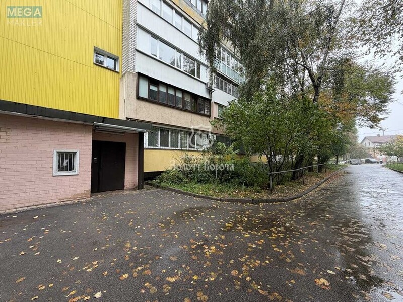 Продаж 1 кімнатної квартири (32,4/12,9/7,3), 8 пов. 9 пов. будинку, <a class="location-link" href="/kiev/" title="Недвижимость Київ">Київ</a>, <a class="location-link" href="/kiev/svyatoshinskij/" title="Недвижимость Святошинський район">Святошинський р-н</a>, Зодчих вул., 74 (изображение 12)