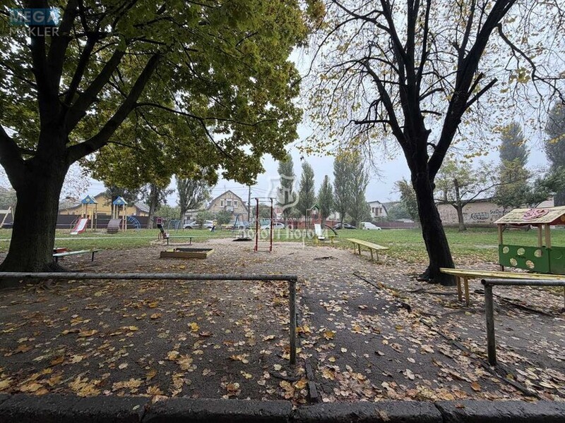 Продаж 1 кімнатної квартири (32,4/12,9/7,3), 8 пов. 9 пов. будинку, <a class="location-link" href="/kiev/" title="Недвижимость Київ">Київ</a>, <a class="location-link" href="/kiev/svyatoshinskij/" title="Недвижимость Святошинський район">Святошинський р-н</a>, Зодчих вул., 74 (изображение 14)