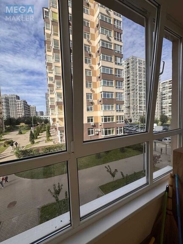 Оренда 1 кімнатної квартири, <a class="location-link" href="/kiev/" title="Недвижимость Київ">Київ</a>, <a class="location-link" href="/kiev/podolskij/" title="Недвижимость Подільський район">Подільський р-н</a>, Правды просп., 41д (изображение 12)