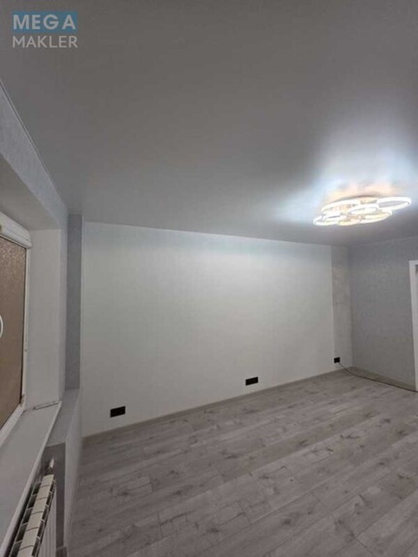 Продаж 3 кімнатної квартири (72/42/9), 1 пов. 9 пов. будинку, <a class="location-link" href="/kiev/" title="Недвижимость Київ">Київ</a>, <a class="location-link" href="/kiev/desnyanskij/" title="Недвижимость Деснянський район">Деснянський р-н</a>, Владимира Маяковского просп., 22А (изображение 11)