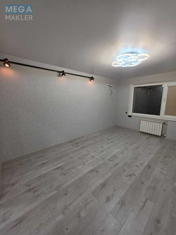 Продаж 3 кімнатної квартири (72/42/9), 1 пов. 9 пов. будинку, <a class="location-link" href="/kiev/" title="Недвижимость Київ">Київ</a>, <a class="location-link" href="/kiev/desnyanskij/" title="Недвижимость Деснянський район">Деснянський р-н</a>, Владимира Маяковского просп., 22А (изображение 14)