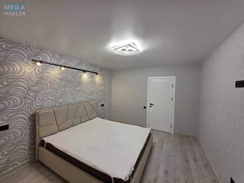Продаж 3 кімнатної квартири (72/42/9), 1 пов. 9 пов. будинку, <a class="location-link" href="/kiev/" title="Недвижимость Київ">Київ</a>, <a class="location-link" href="/kiev/desnyanskij/" title="Недвижимость Деснянський район">Деснянський р-н</a>, Владимира Маяковского просп., 22А (изображение 19)