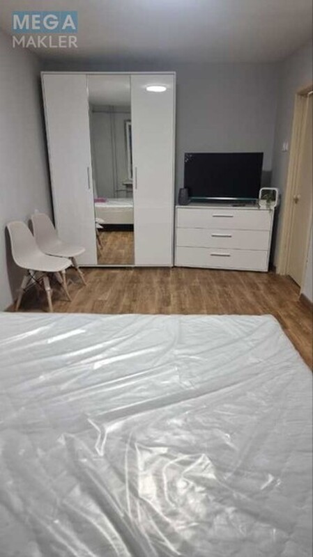 Продаж 1 кімнатної квартири (35/17/7,7), 2 пов. 5 пов. будинку, <a class="location-link" href="/kiev/" title="Недвижимость Київ">Київ</a>, <a class="location-link" href="/kiev/goloseevskij/" title="Недвижимость Голосіївський район">Голосіївський р-н</a>, Науки просп., 86/2 (изображение 3)