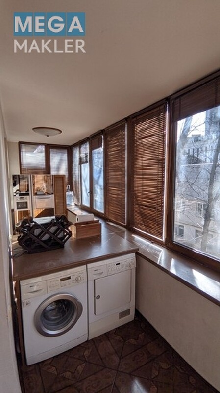 Оренда 2 кімнатної квартири, стандарт, <a class="location-link" href="/kiev/" title="Недвижимость Київ">Київ</a>, <a class="location-link" href="/kiev/pecherskij/" title="Недвижимость Печерський район">Печерський р-н</a>, Первомайского 9А ( <img src="https://megamakler.com.ua/metro/00ff00.gif" alt="" class="metro" /> м. Кловская, 2 ) (изображение 9)