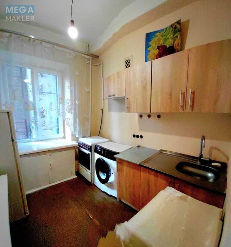 Продаж 2 кімнатної квартири (40/23/7), 4 пов. 7 пов. будинку, <a class="location-link" href="/kiev/" title="Недвижимость Київ">Київ</a>, <a class="location-link" href="/kiev/goloseevskij/" title="Недвижимость Голосіївський район">Голосіївський р-н</a>, Велика Васильківська вул., 114 (изображение 12)