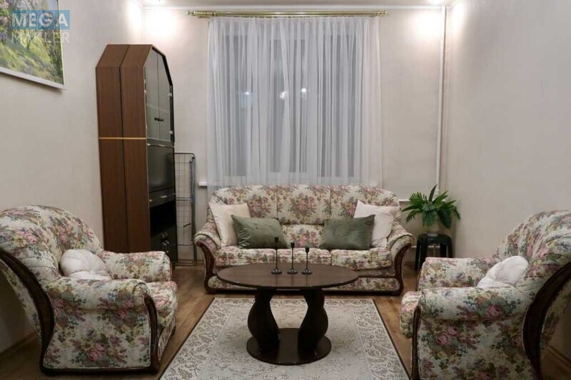 Оренда 3 кімнатної квартири, <a class="location-link" href="/kiev/" title="Недвижимость Київ">Київ</a>, <a class="location-link" href="/kiev/pecherskij/" title="Недвижимость Печерський район">Печерський р-н</a>, Михайла Бойчука вул., 4 (изображение 2)