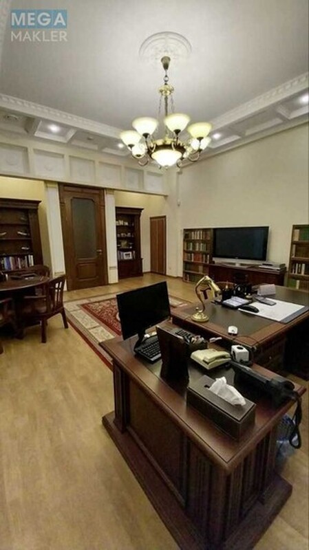 Продаж комерційної нерухомості, 206&nbsp;кв.м, под офис, <a class="location-link" href="/kiev/" title="Недвижимость Київ">Київ</a>, <a class="location-link" href="/kiev/solomenskij/" title="Недвижимость Солом'янський район">Солом'янський р-н</a>, Вацлава Гавела бульв., 16а (изображение 2)