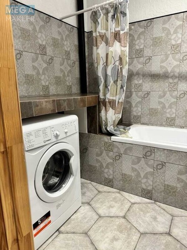 Оренда 3 кімнатної квартири, <a class="location-link" href="/kiev/" title="Недвижимость Київ">Київ</a>, <a class="location-link" href="/kiev/darnickij/" title="Недвижимость Дарницький район">Дарницький р-н</a>, Петра Григоренко просп., 5 (изображение 13)